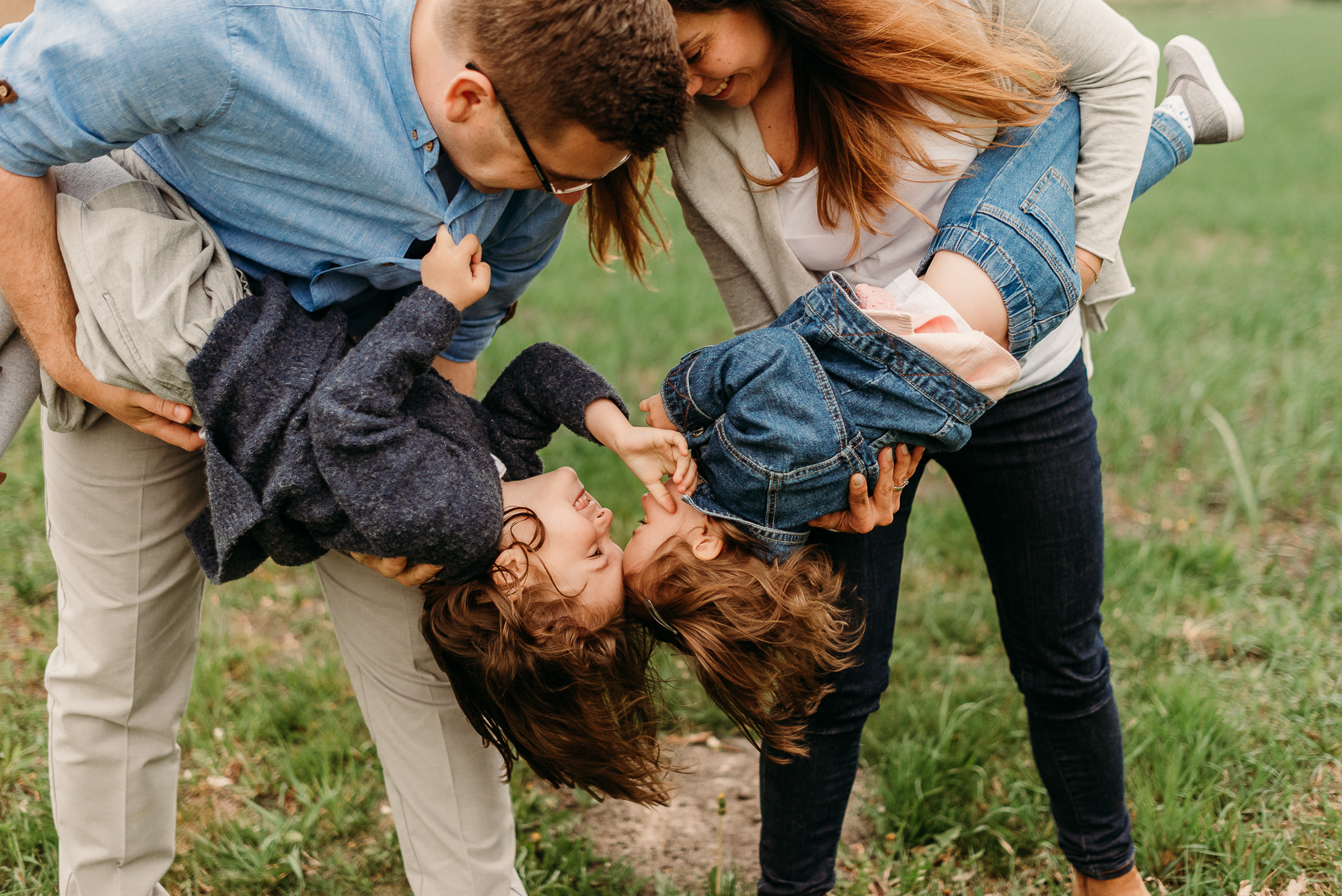 5 błędów, które warto uniknąć przed sesją rodzinną w plenerze w Warszawie