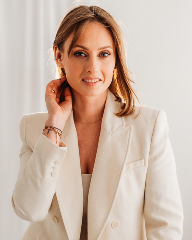 home-sesja-wizerunkowa portret kobiety zrobiony podczas sesji wizerunkowej