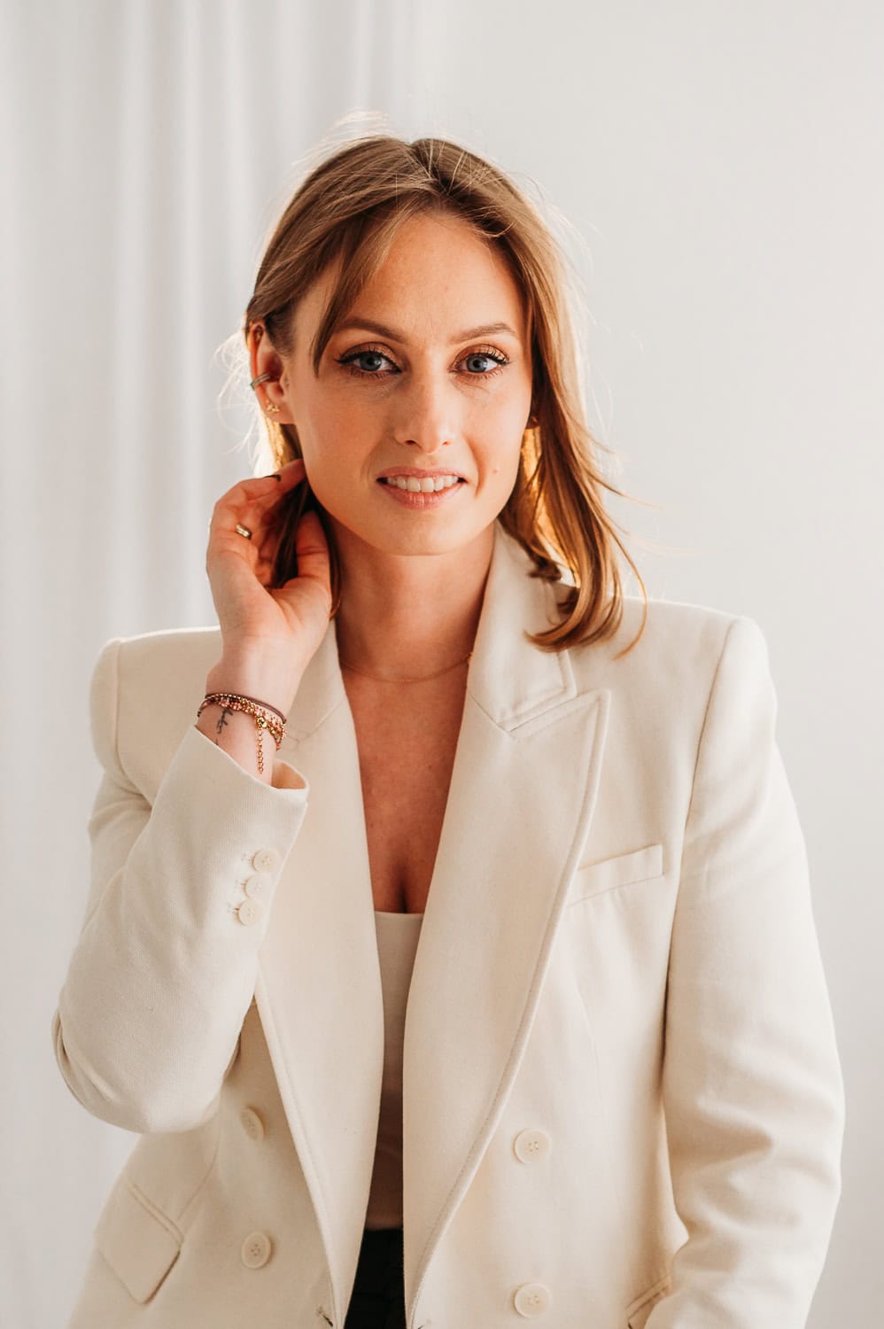 portret pokazujący idealny makijaż do sesji zdjęciowej w Warszawie